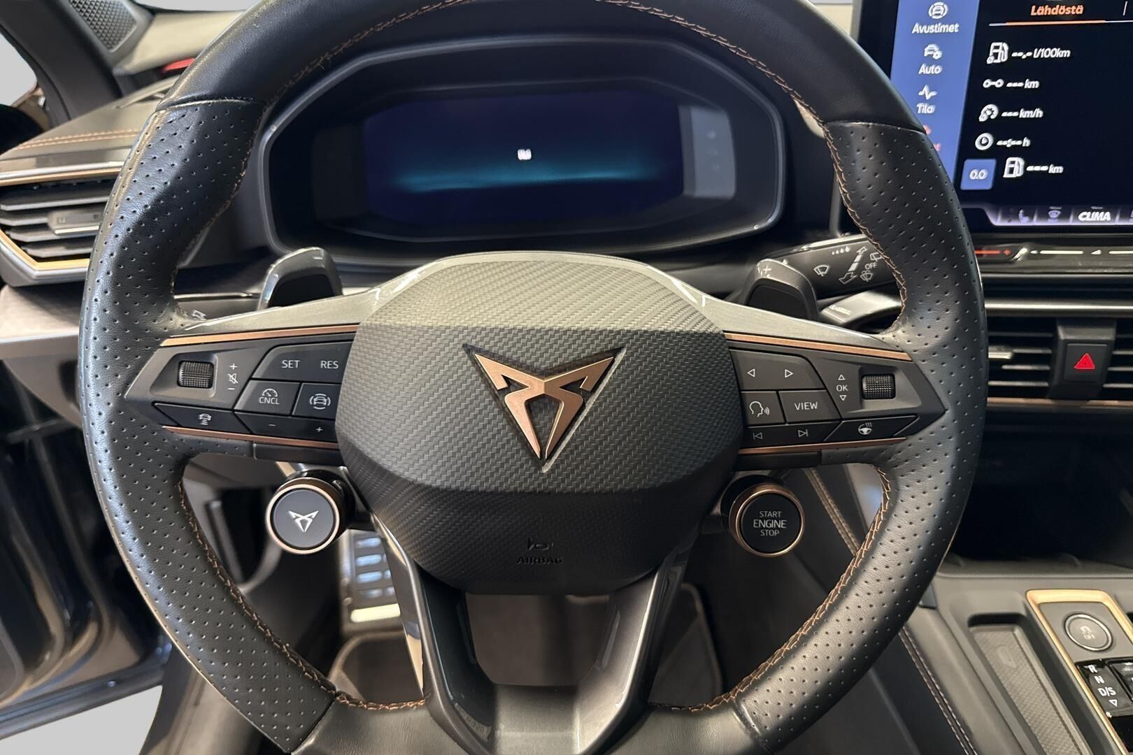 CUPRA FORMENTOR iso kuva 16