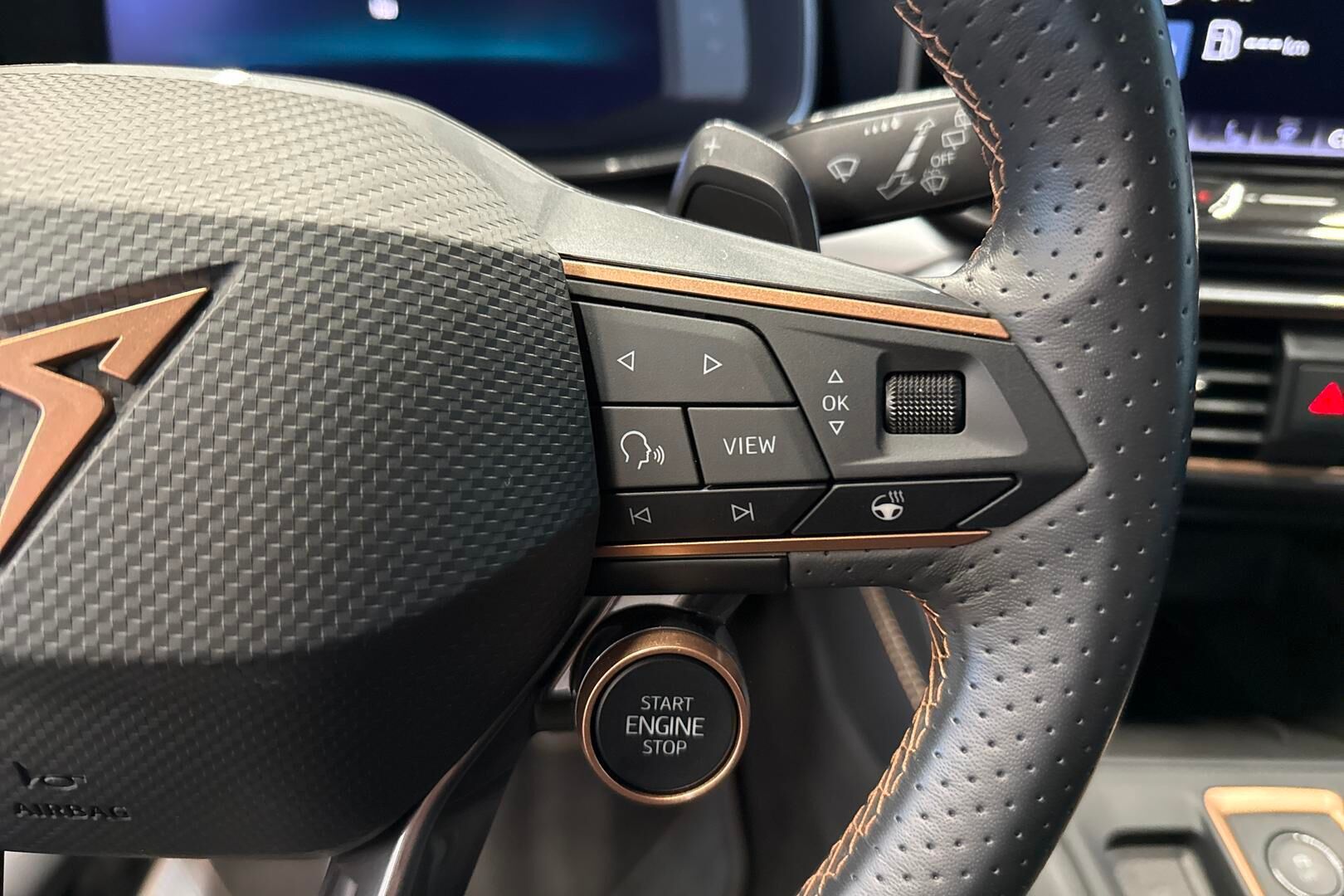 CUPRA FORMENTOR iso kuva 18