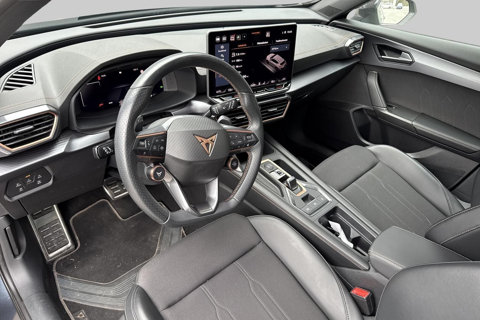 CUPRA FORMENTOR iso kuva 2