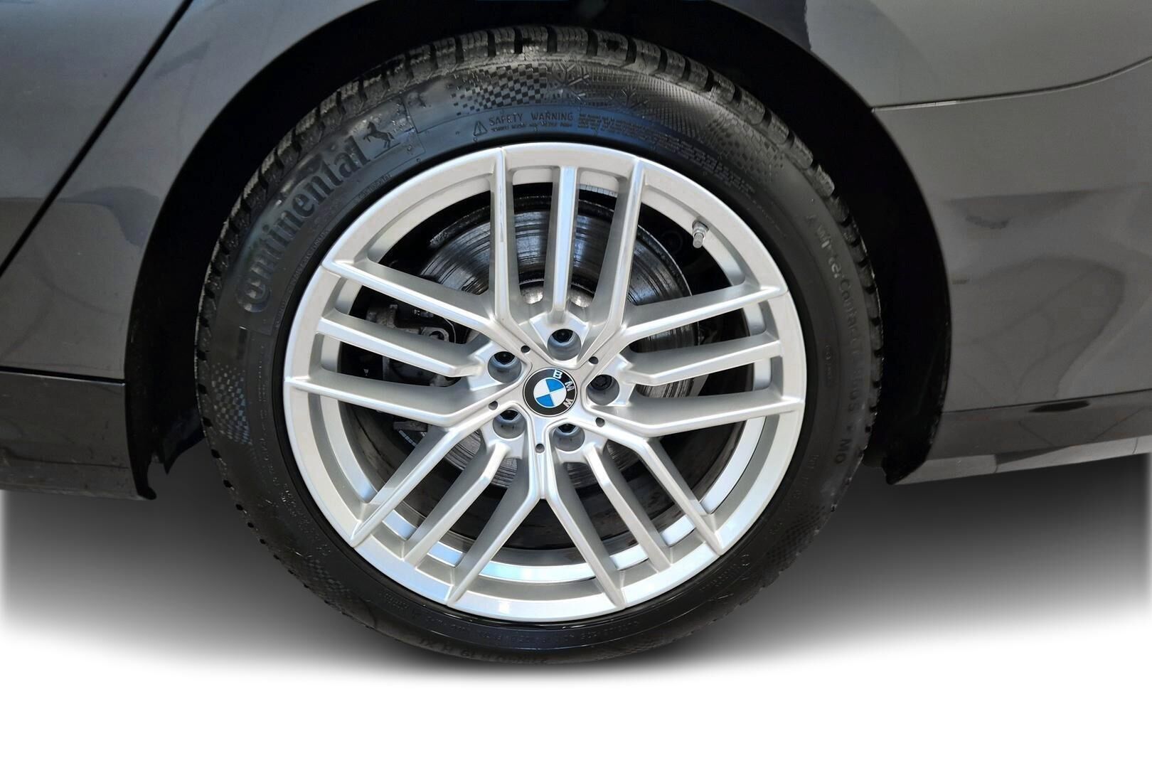BMW I5 iso kuva 12