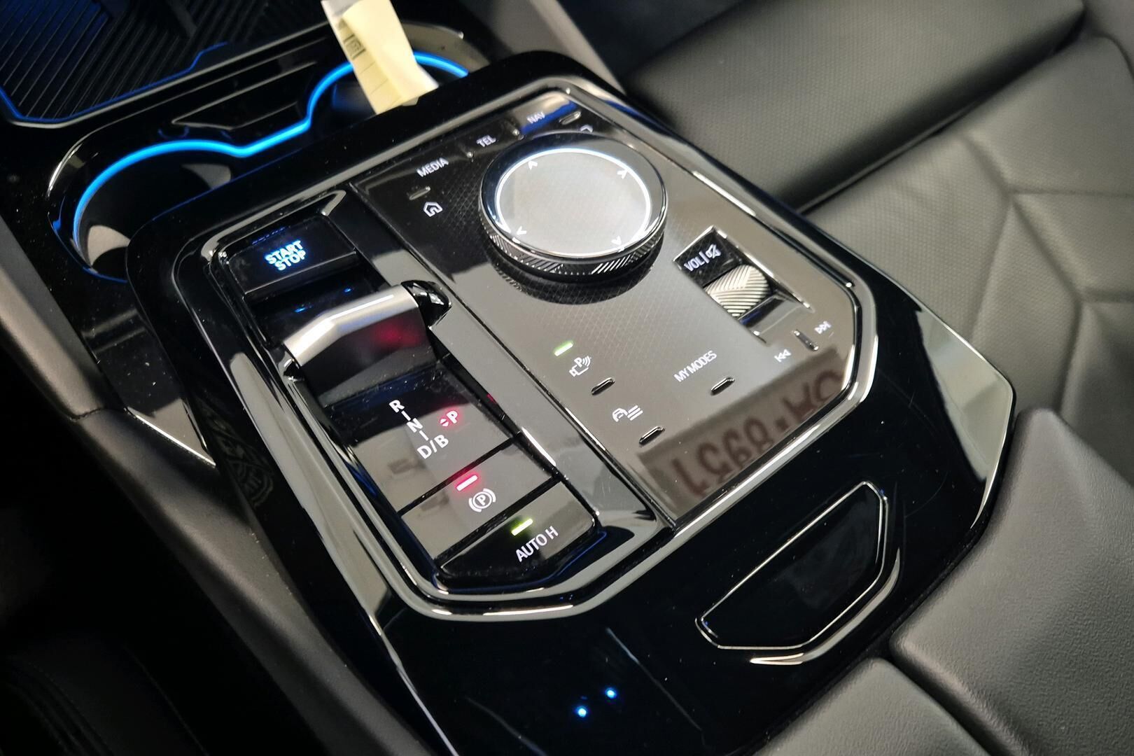 BMW I5 iso kuva 15