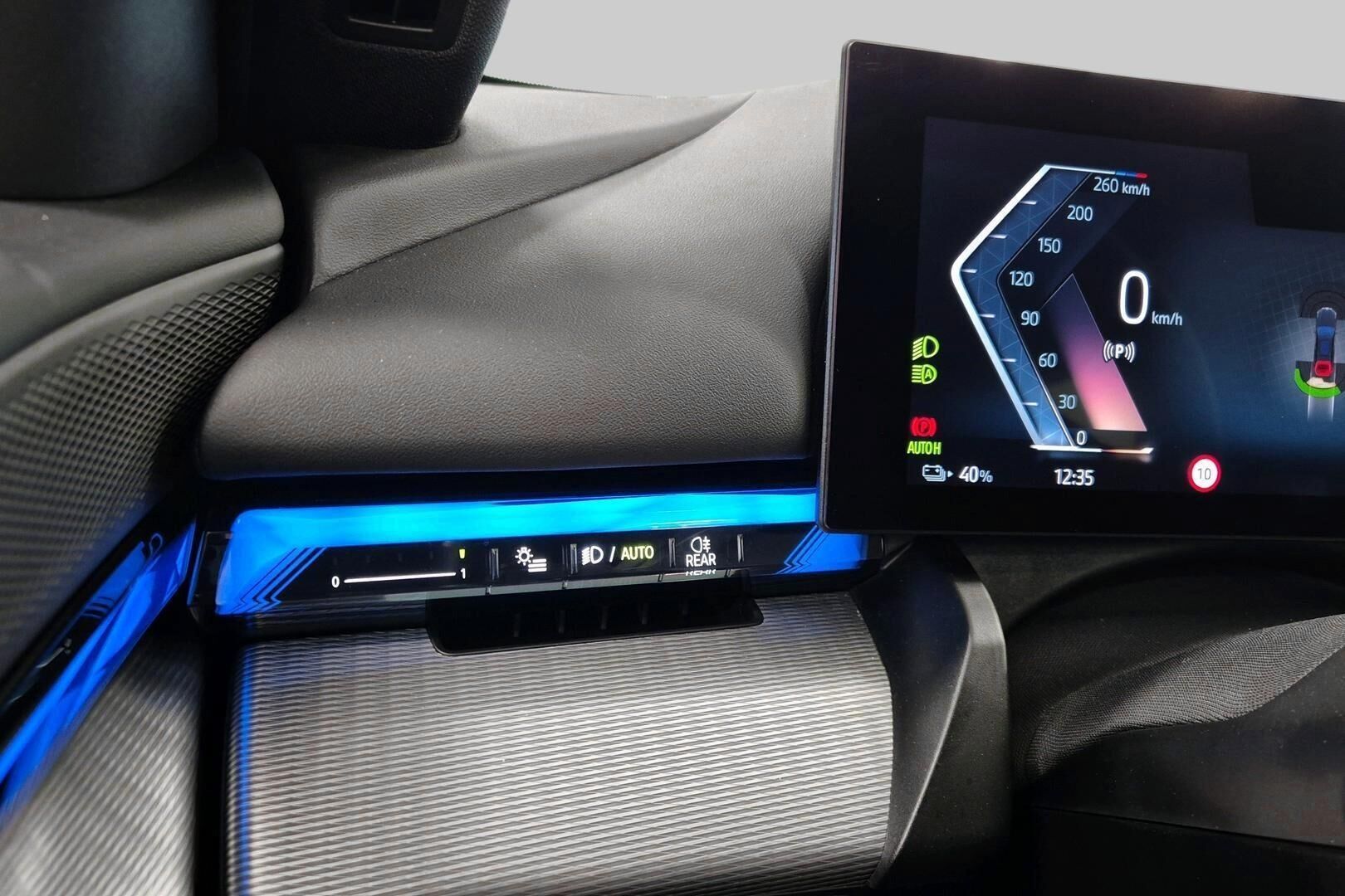 BMW I5 iso kuva 19