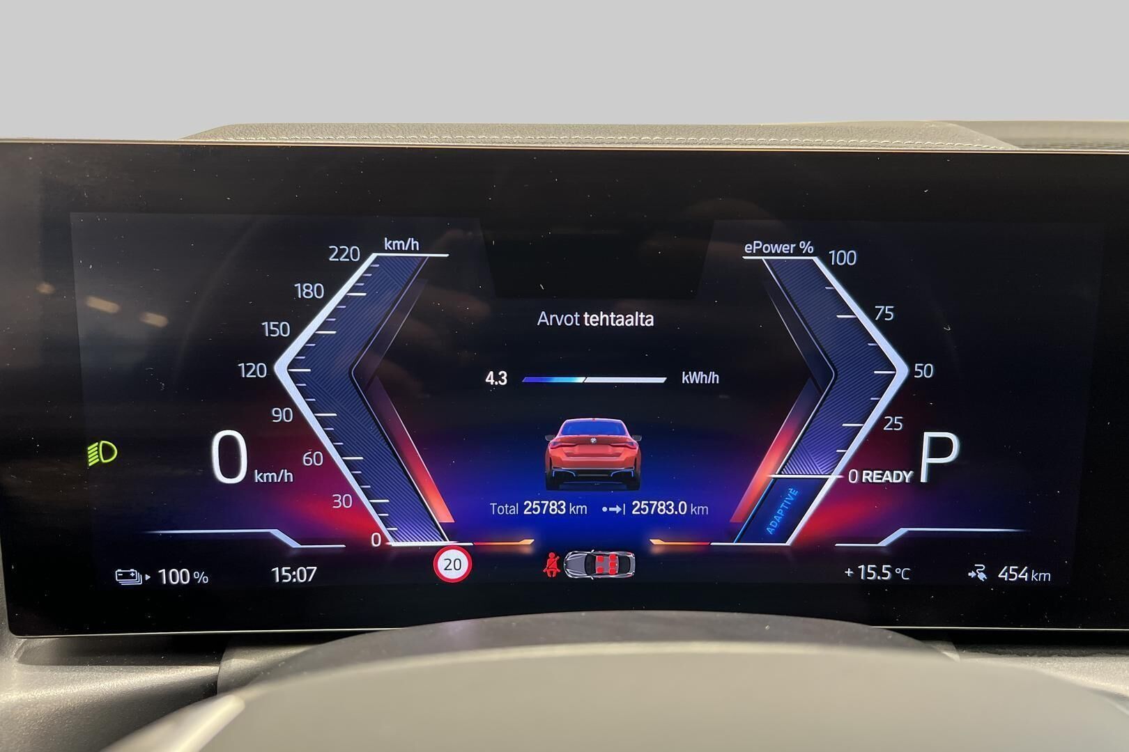 BMW I4 iso kuva 12