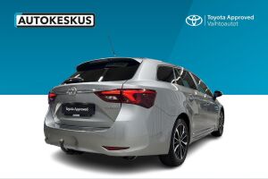 TOYOTA AVENSIS esikatselu 4