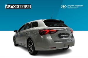 TOYOTA AVENSIS esikatselu 6