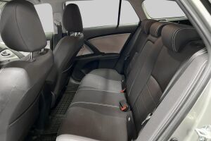 TOYOTA AVENSIS esikatselu 9