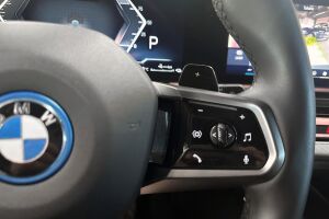 BMW 5-SARJA esikatselu 33