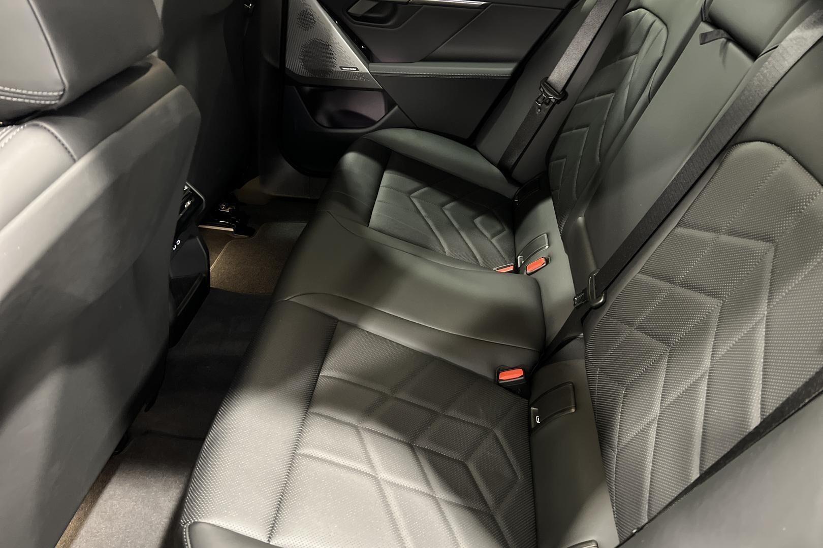 BMW 5-SARJA iso kuva 9