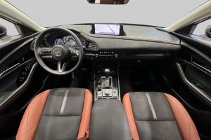 MAZDA CX-30 esikatselu 12