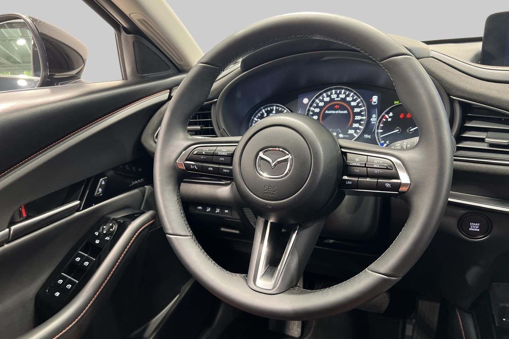 MAZDA CX-30 iso kuva 36