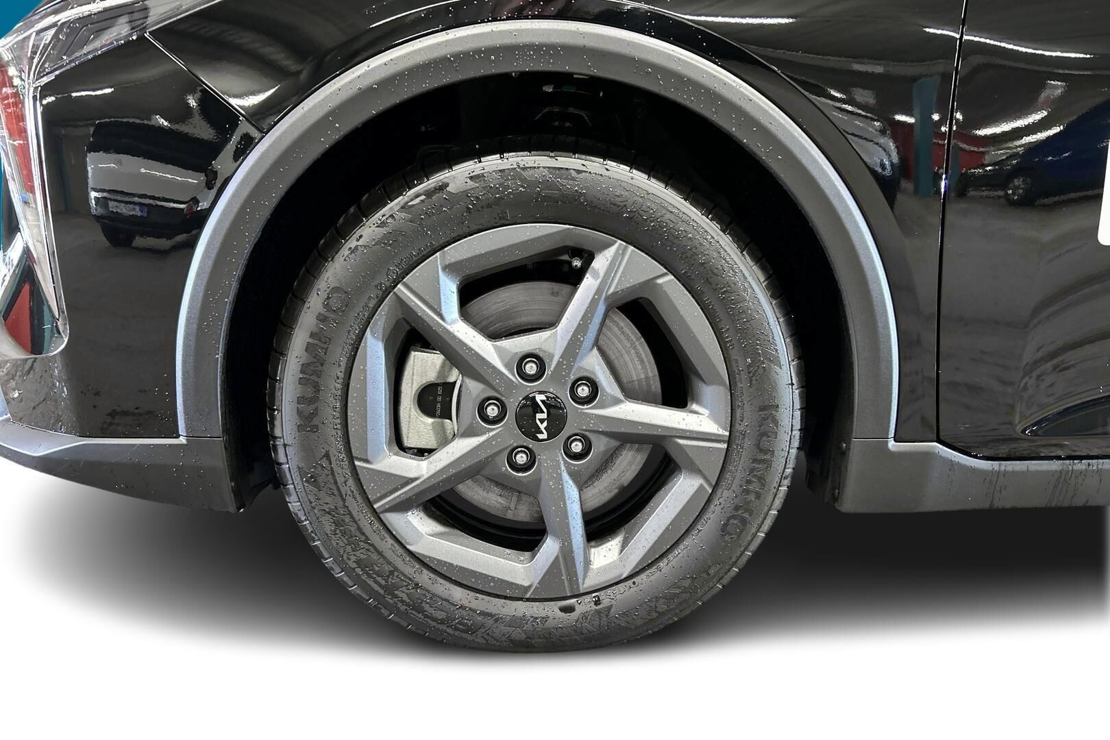 KIA K4 iso kuva 12