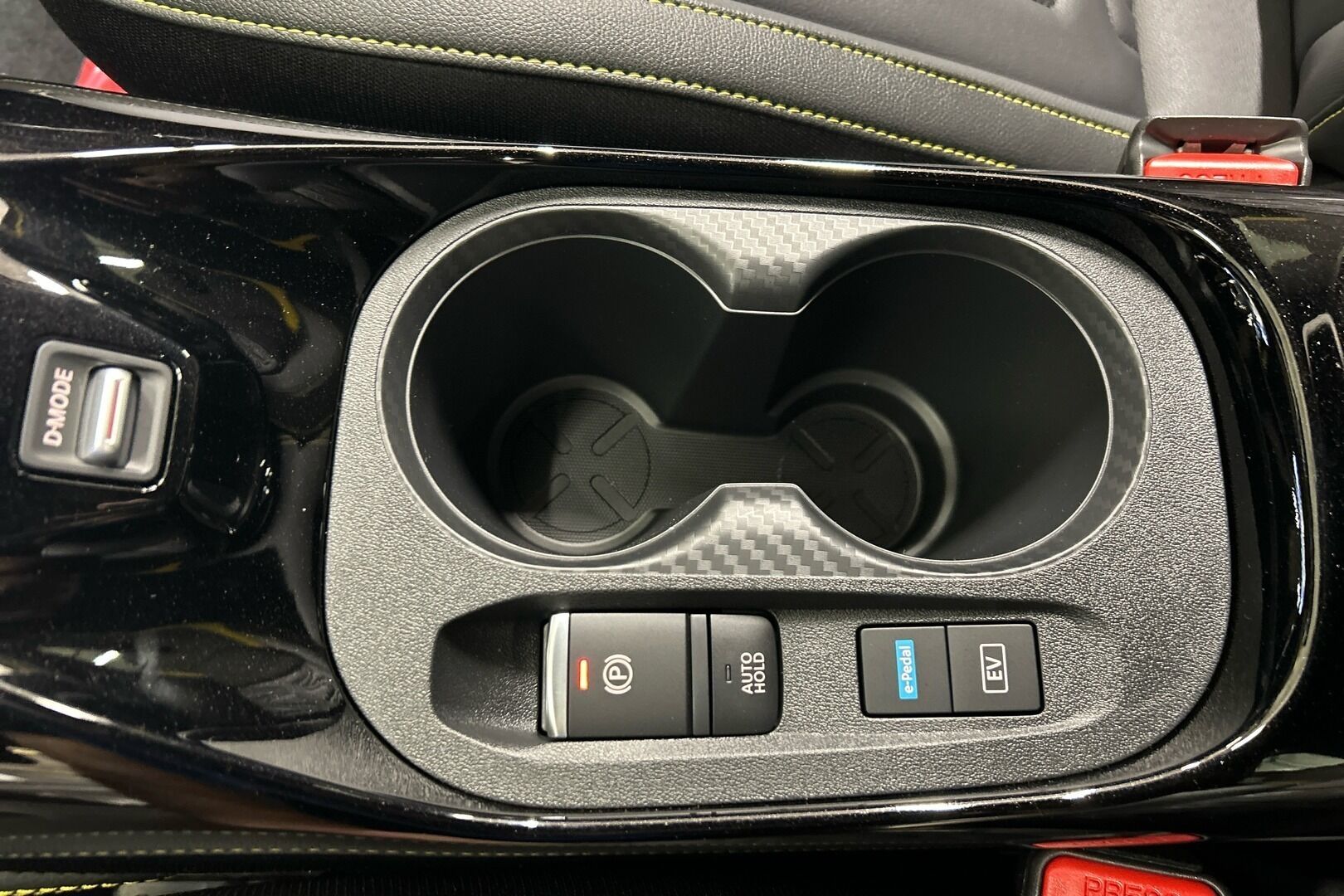Nissan Juke iso kuva 17