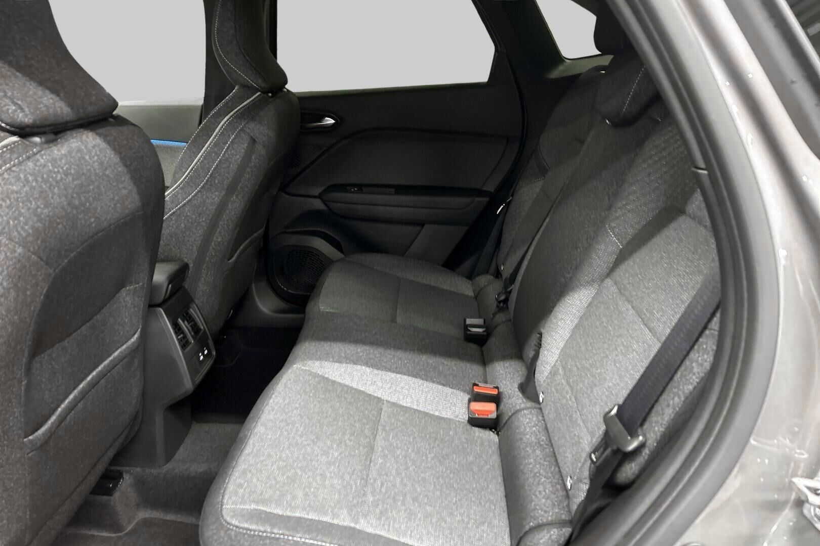 Mitsubishi Grandis iso kuva 9