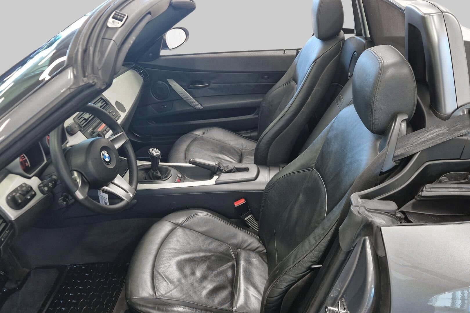 BMW Z4 iso kuva 10