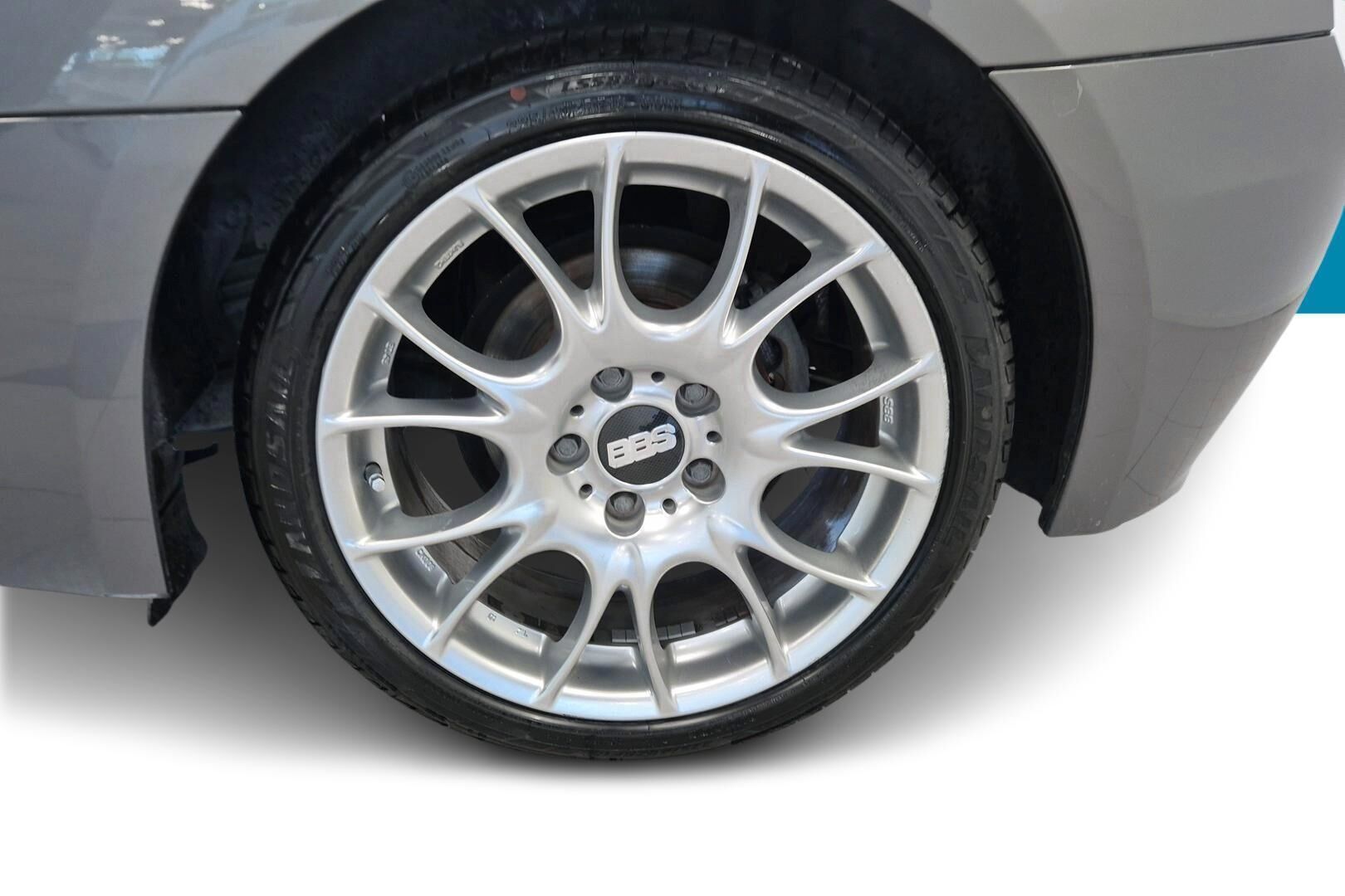 BMW Z4 iso kuva 13