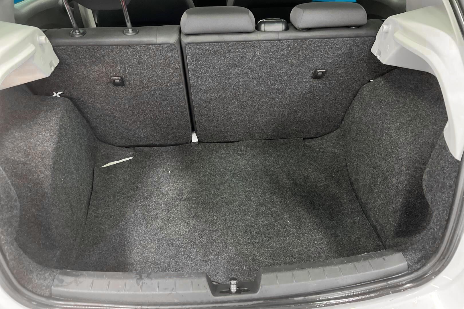 Seat Ibiza iso kuva 12