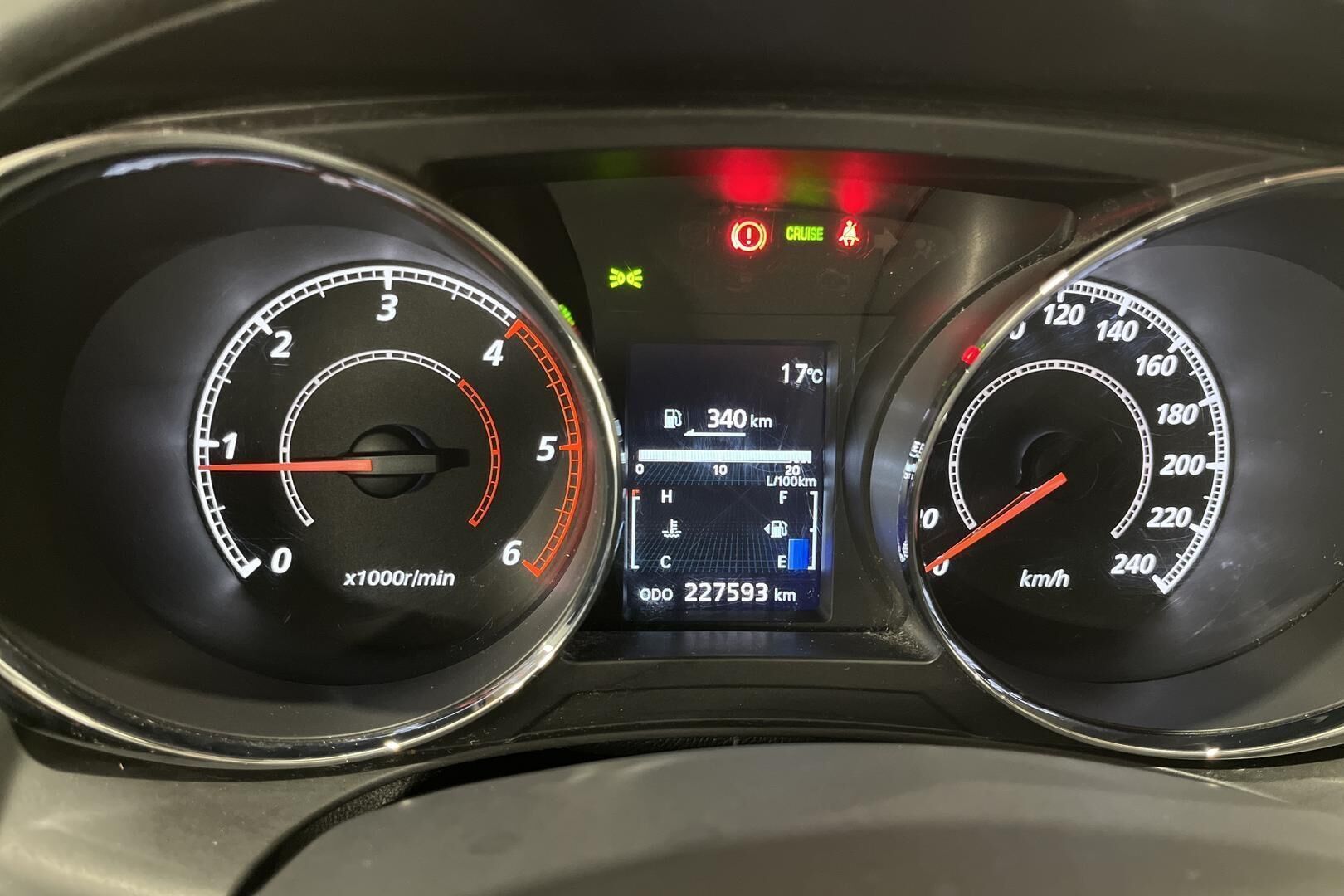 Mitsubishi ASX iso kuva 15