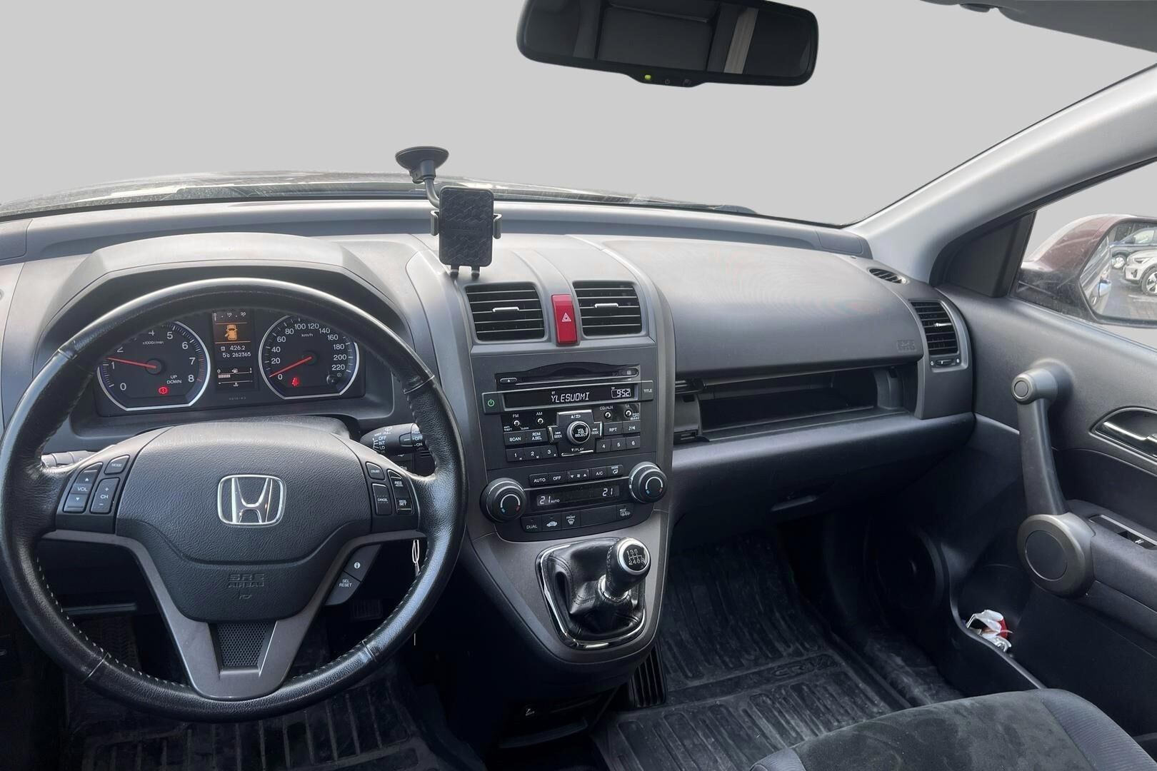 Honda CR-V iso kuva 2