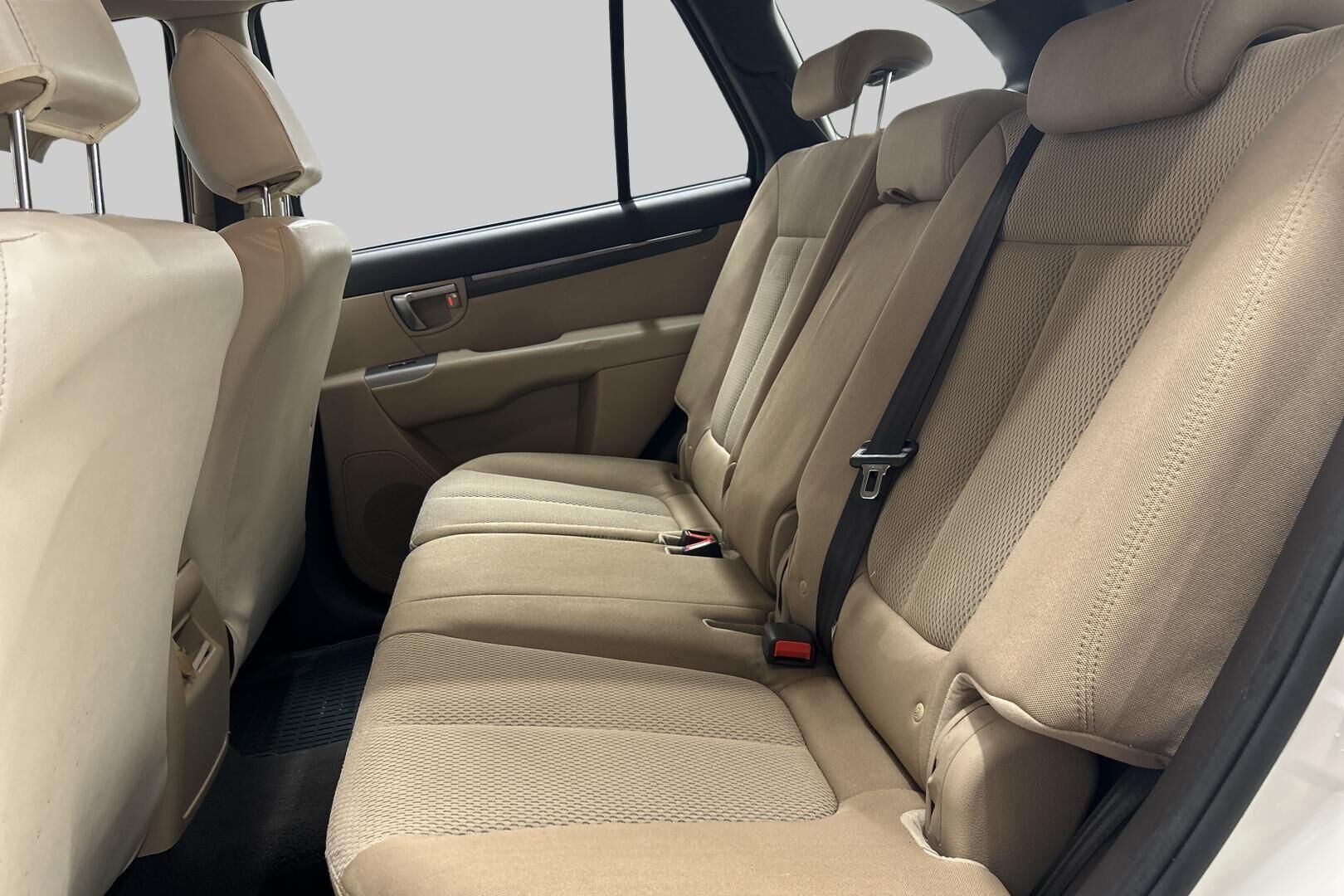 Hyundai Santa Fe iso kuva 10