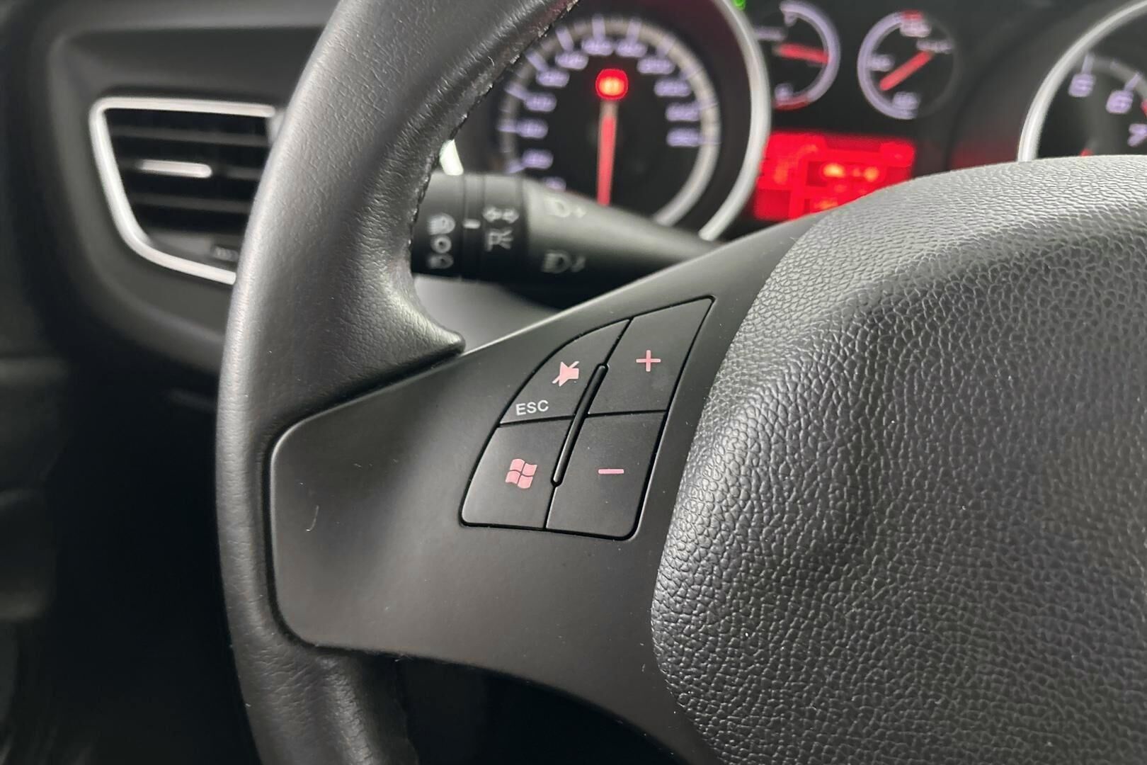 Alfa Romeo Giulietta iso kuva 17