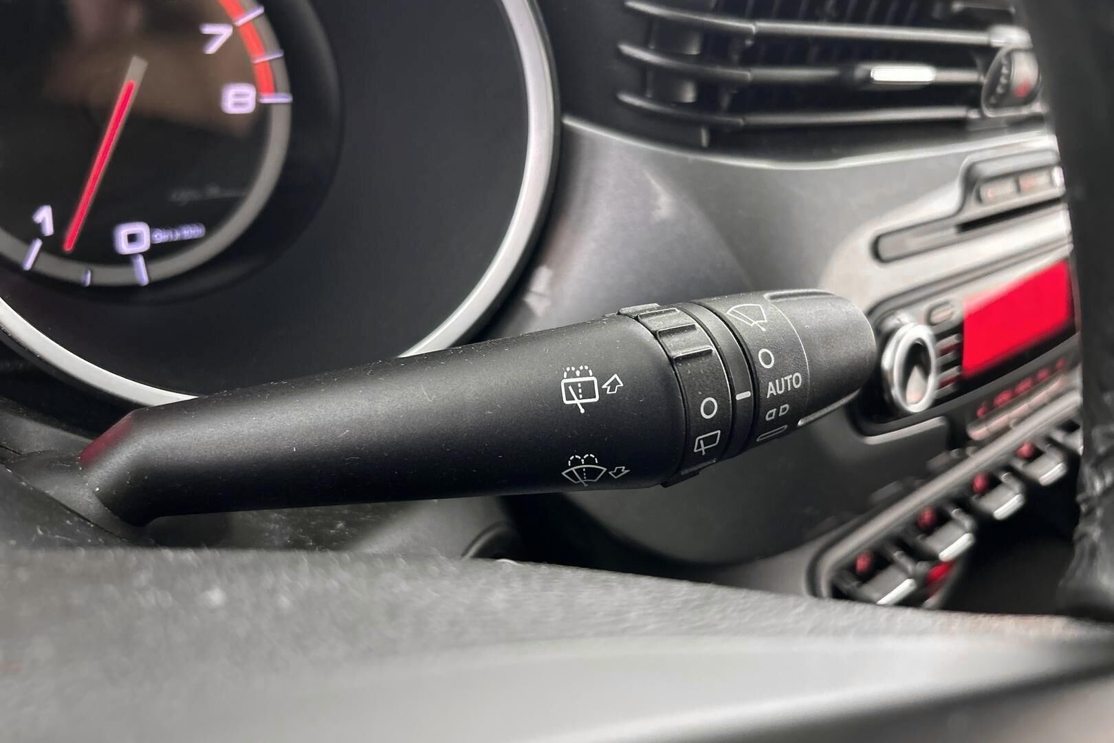 Alfa Romeo Giulietta iso kuva 18