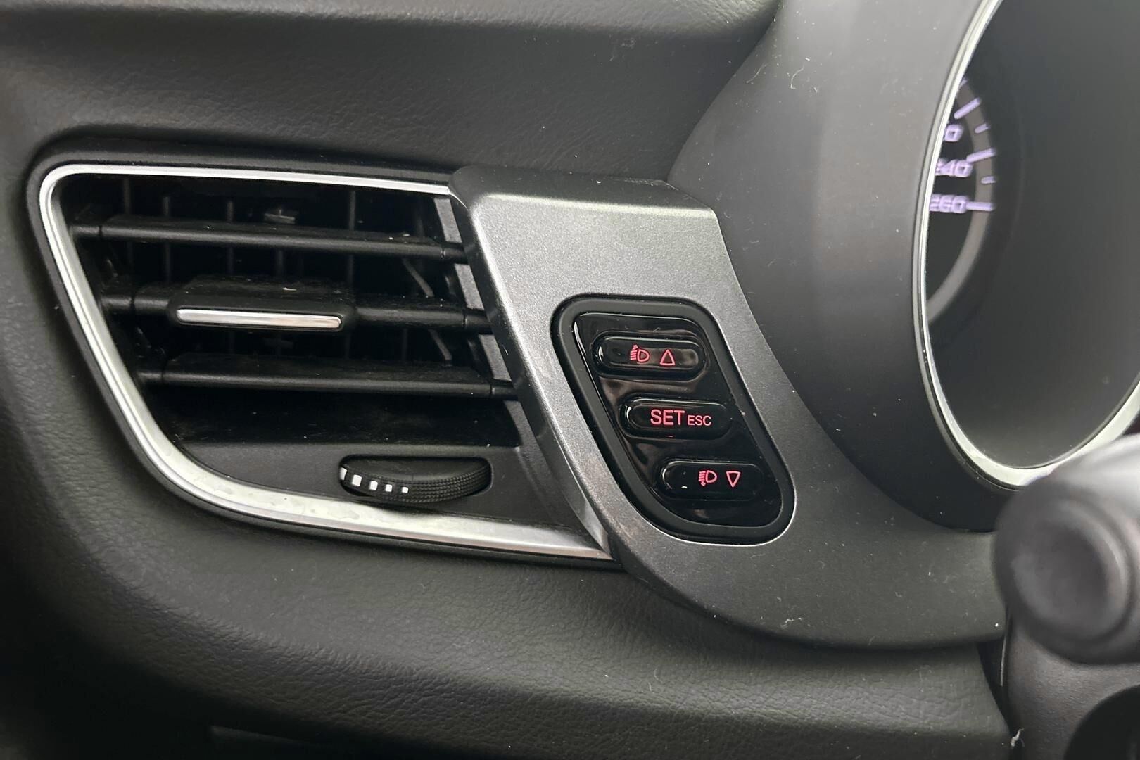 Alfa Romeo Giulietta iso kuva 20