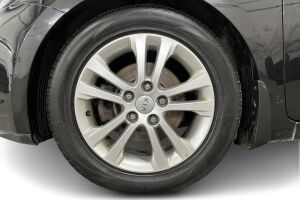 Kia cee'd esikatselu 13