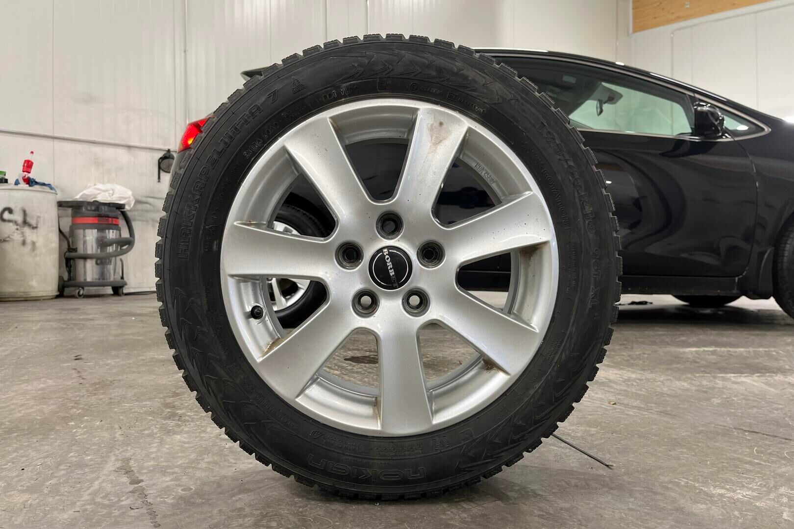 Kia cee'd iso kuva 14