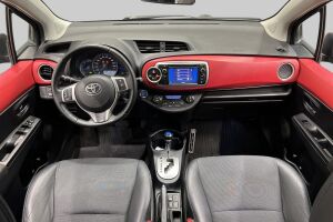 Toyota Yaris esikatselu 10