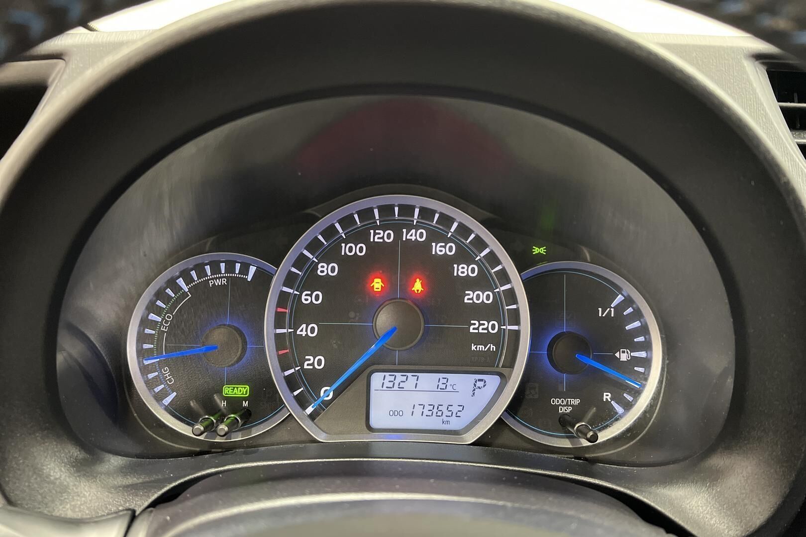 Toyota Yaris iso kuva 12