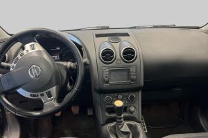 Nissan Qashqai+2 esikatselu 11