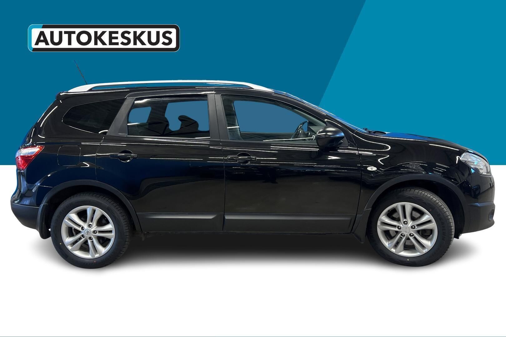 Nissan Qashqai+2 iso kuva 4