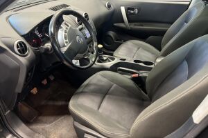 Nissan Qashqai+2 esikatselu 9