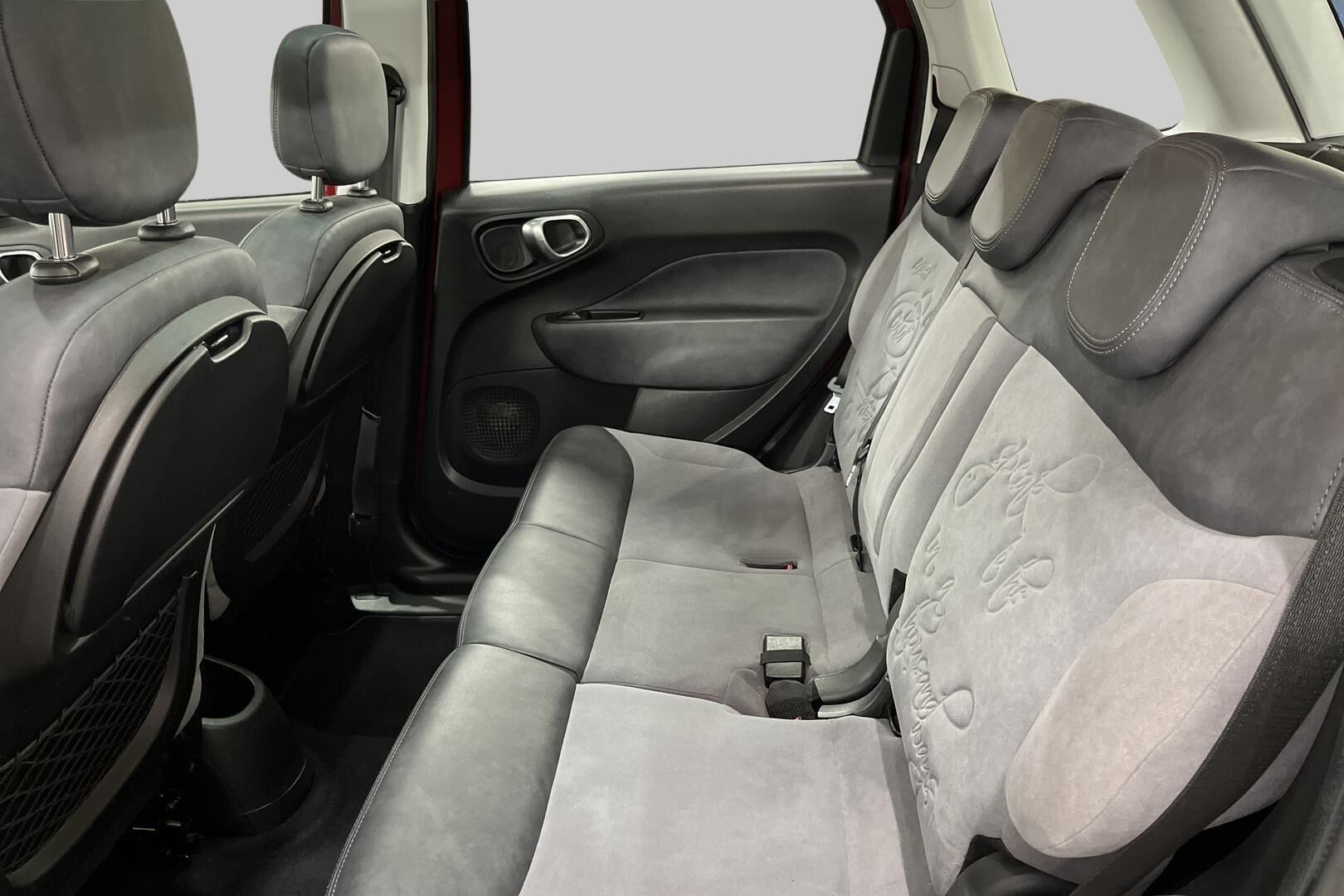 Fiat 500L iso kuva 10