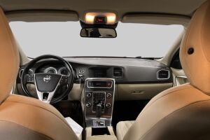 Volvo V60 esikatselu 15