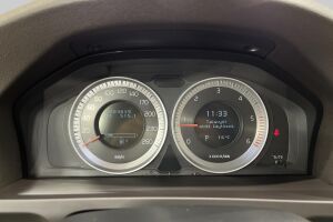 Volvo V60 esikatselu 12