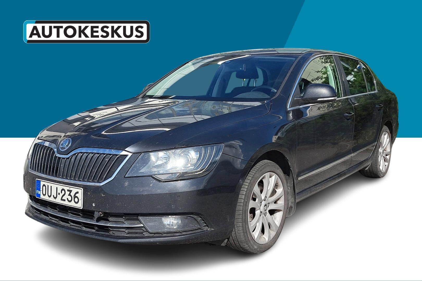 Skoda Superb iso kuva 3