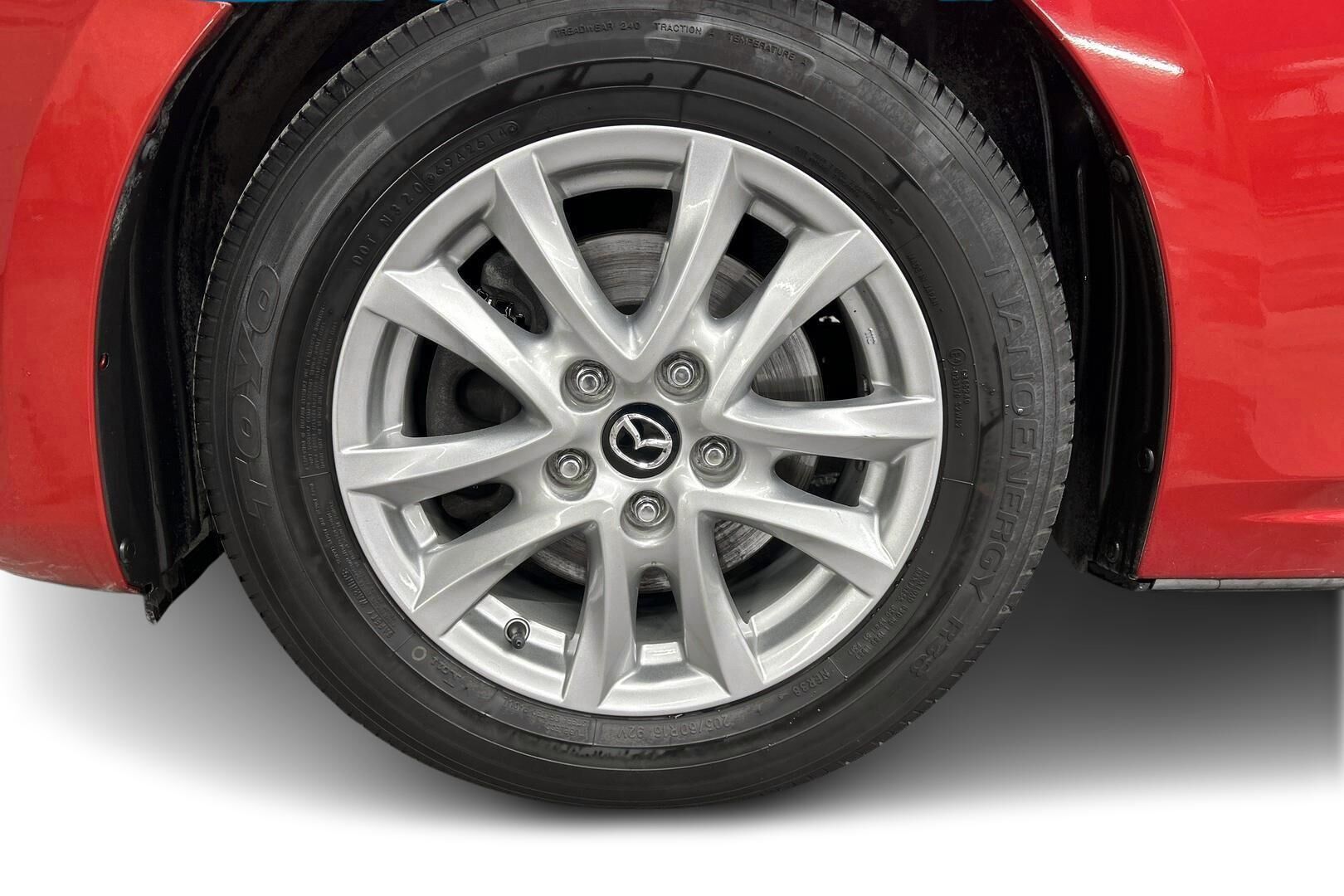 Mazda Mazda3 iso kuva 9