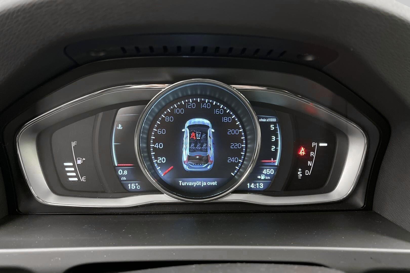 Volvo V60 iso kuva 14