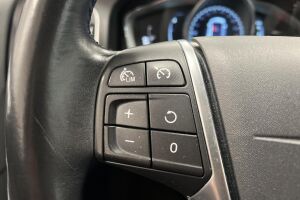 Volvo V60 esikatselu 17