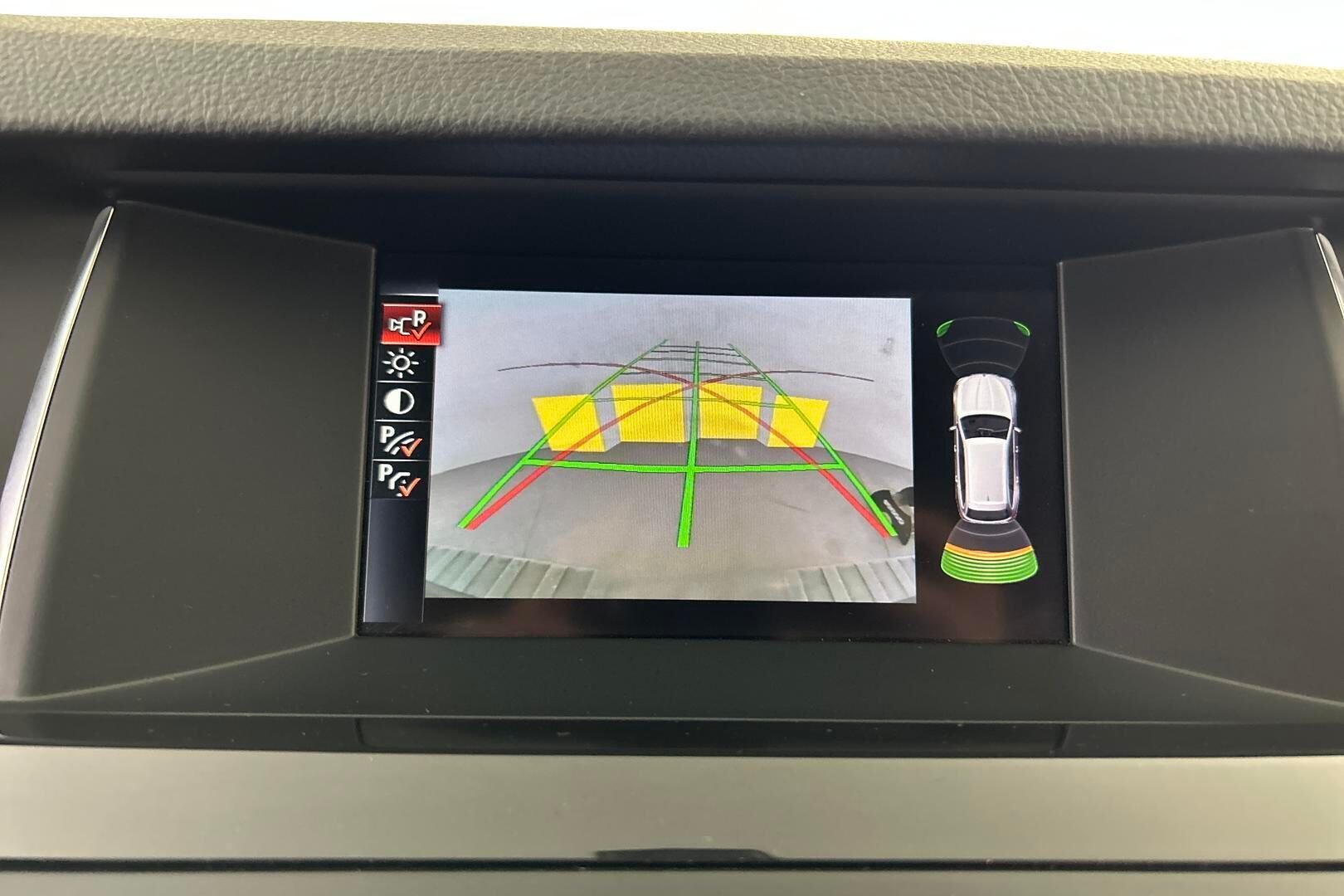 BMW 5-SARJA iso kuva 18