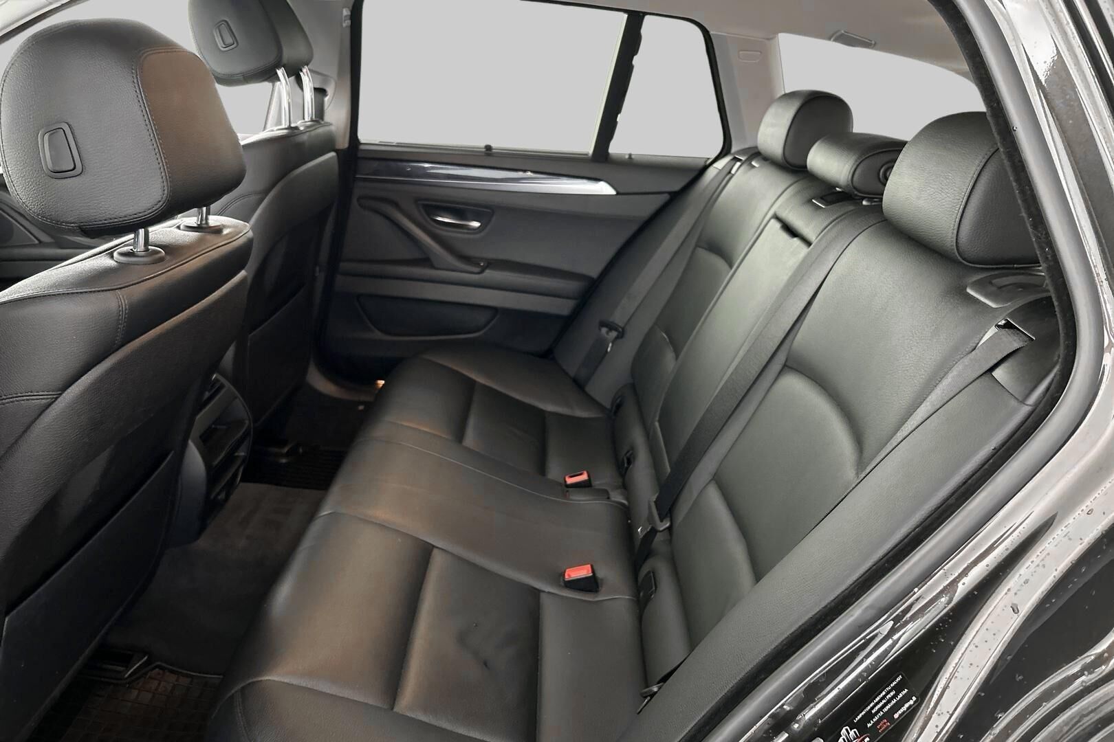 BMW 5-SARJA iso kuva 9