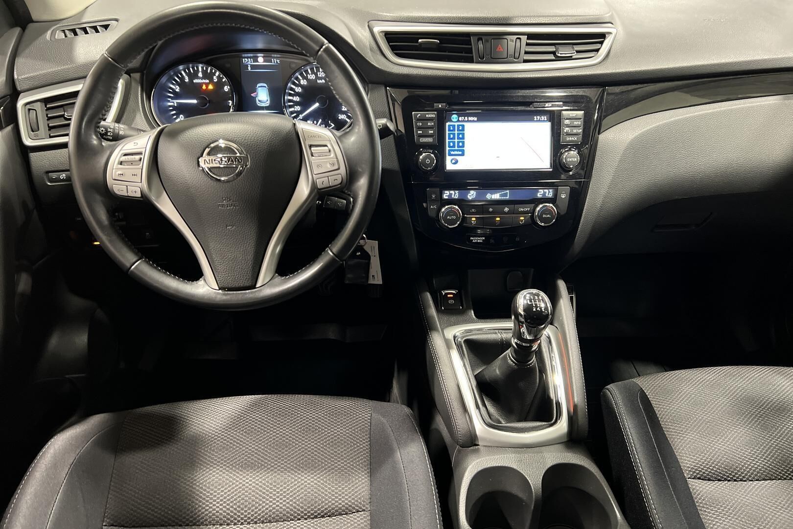 Nissan Qashqai iso kuva 11