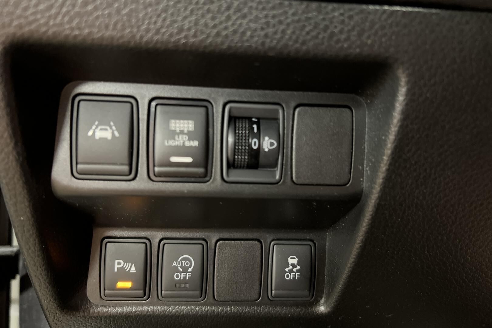 Nissan Qashqai iso kuva 15