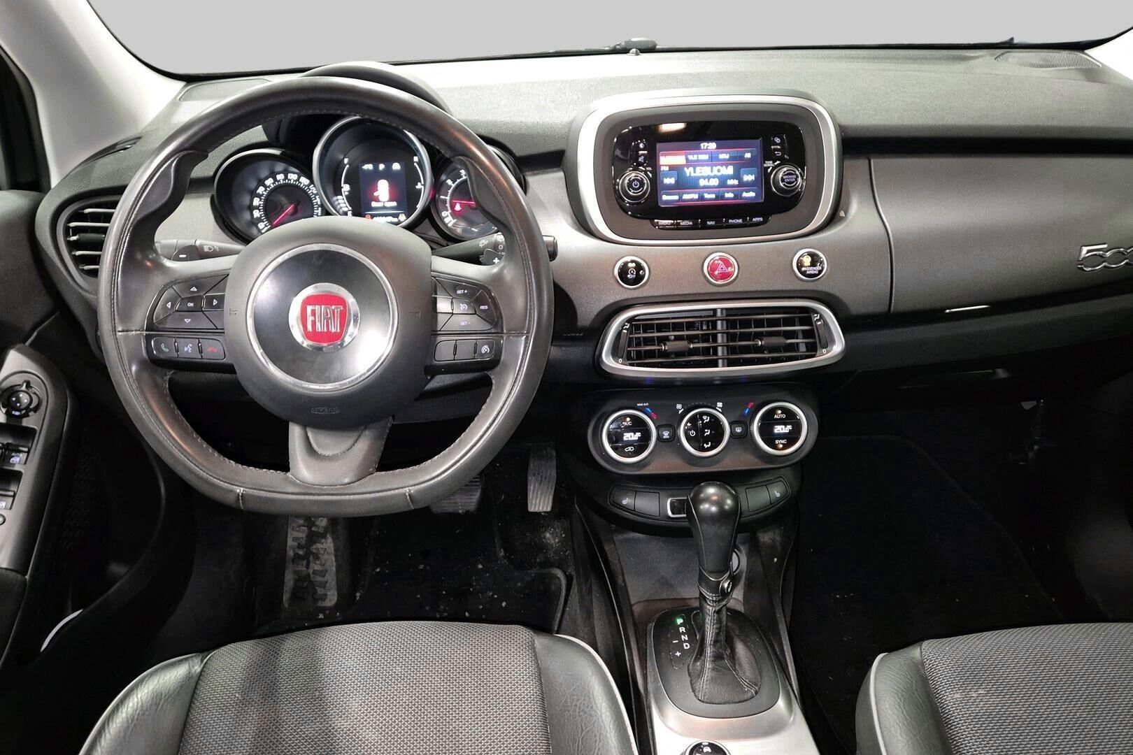Fiat 500X iso kuva 2