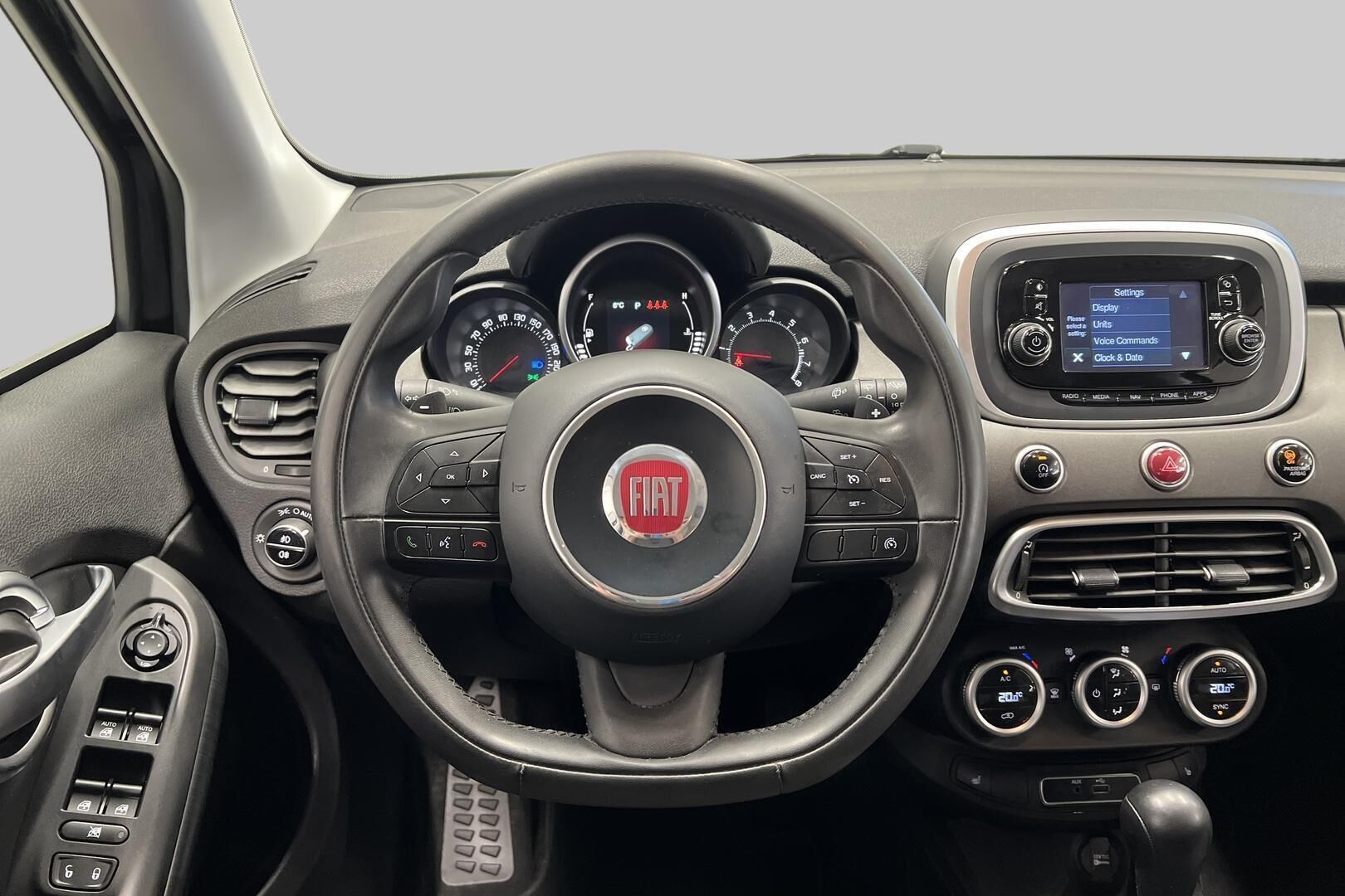 Fiat 500X iso kuva 27