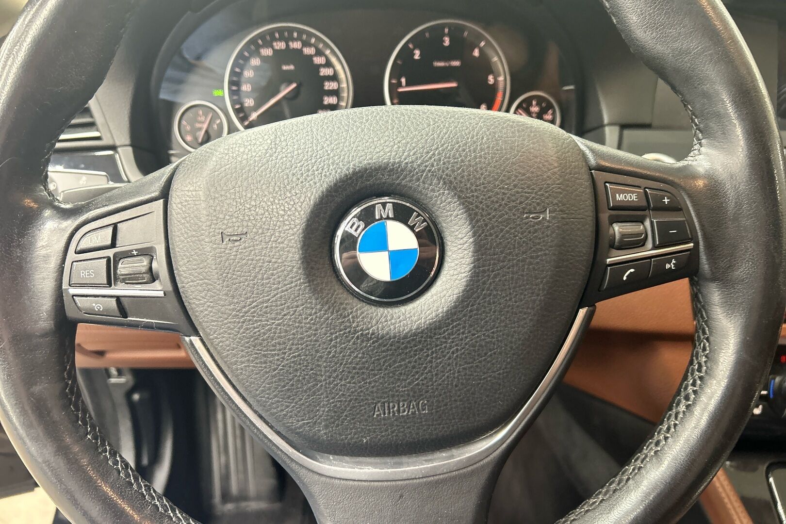 BMW 5-sarja iso kuva 19