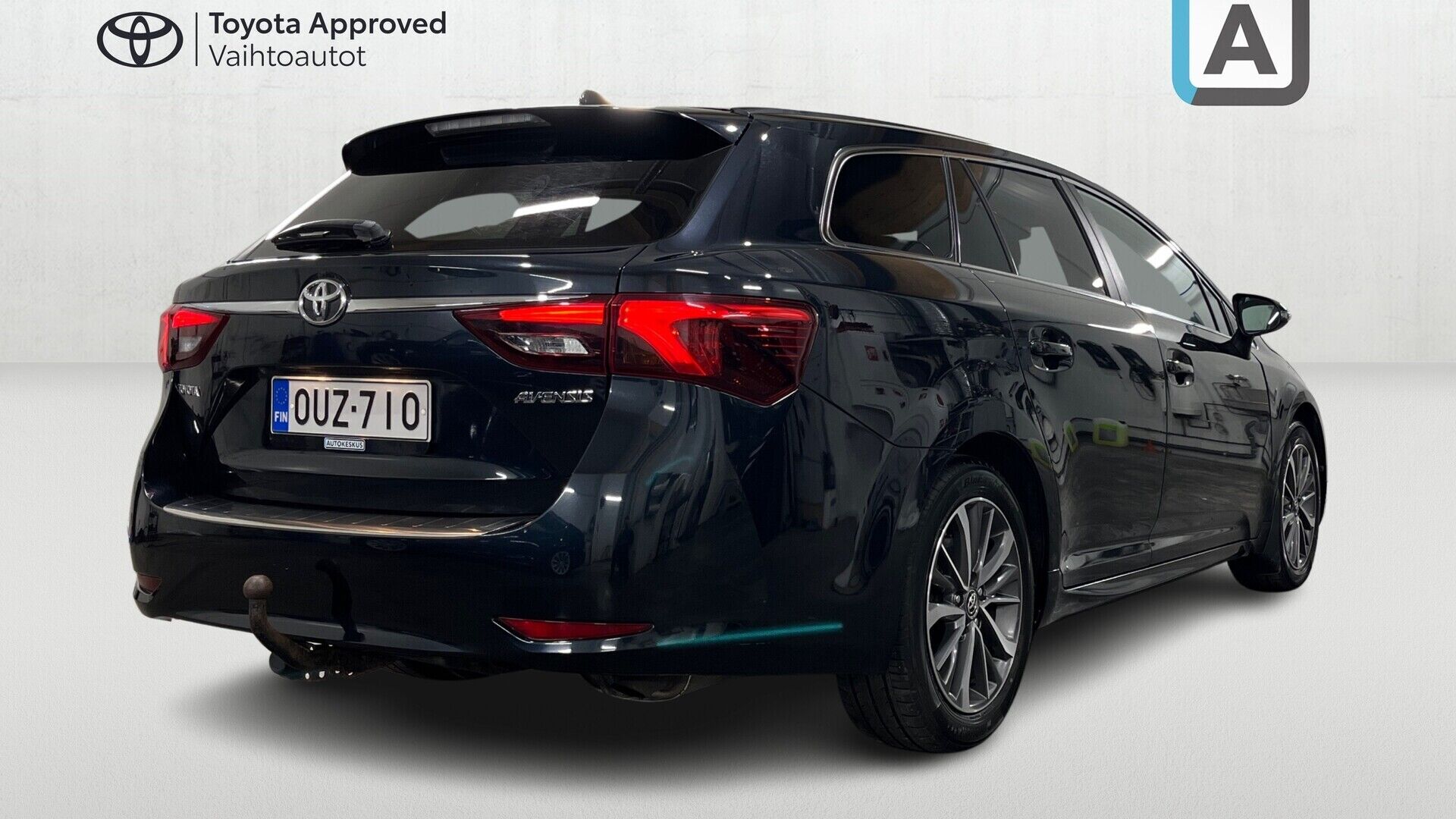 Toyota Avensis iso kuva 4