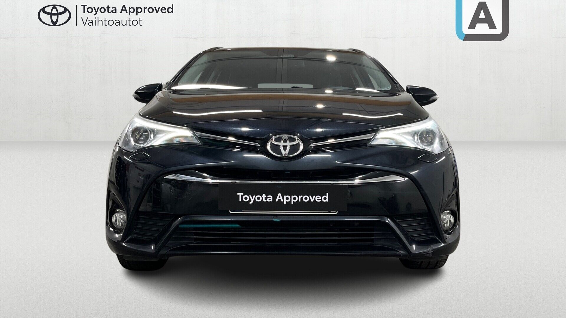 Toyota Avensis iso kuva 6