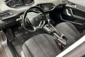 Peugeot 308 esikatselu 8